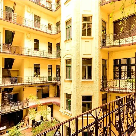 Apartment Palatinus Apartman *