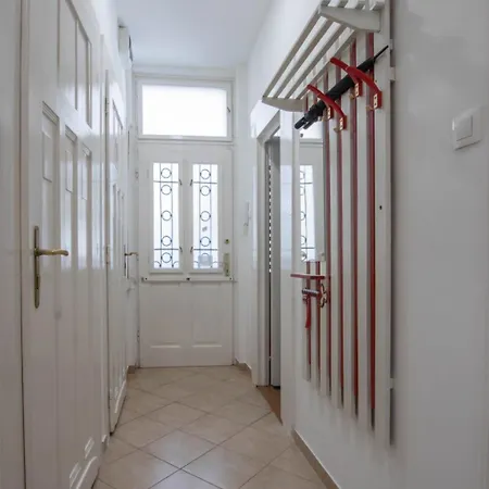 Palatinus Apartman *